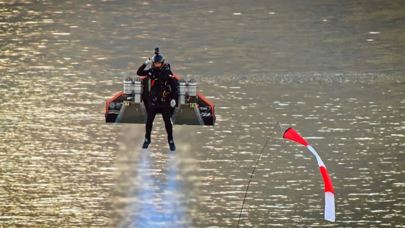 Jetman Dubai Takeoff